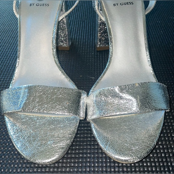 Guess Metallic Silver Heels - Picture 2 of 11